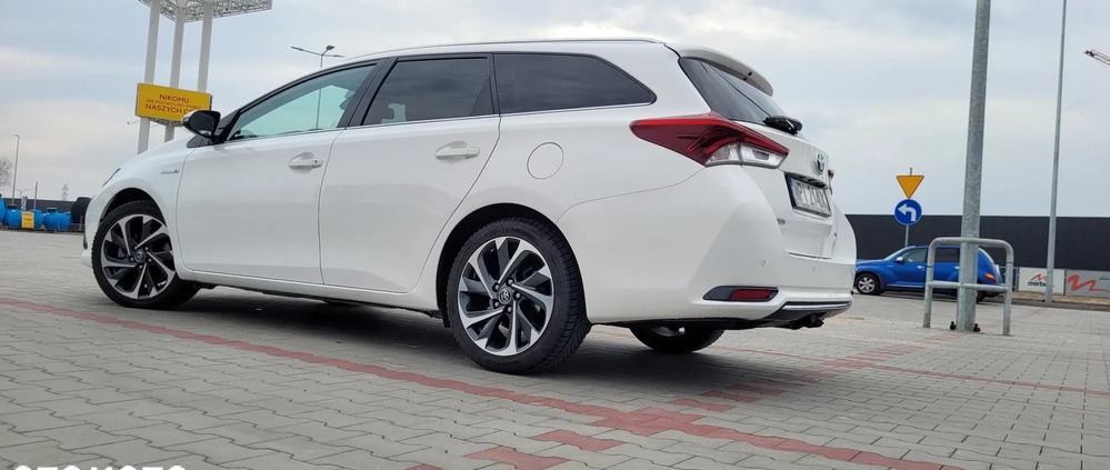 Toyota Auris cena 76900 przebieg: 49700, rok produkcji 2019 z Przecław małe 407